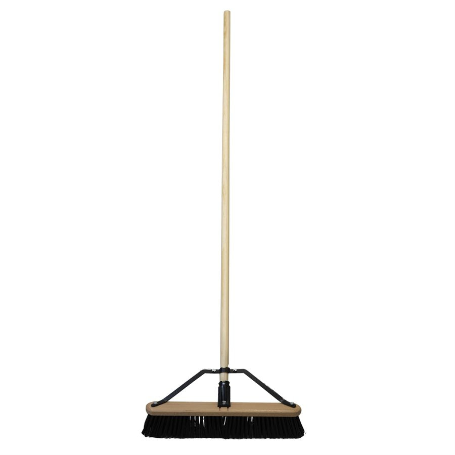 Balai-brosse 45 cm avec renfort et manche – pour le béton