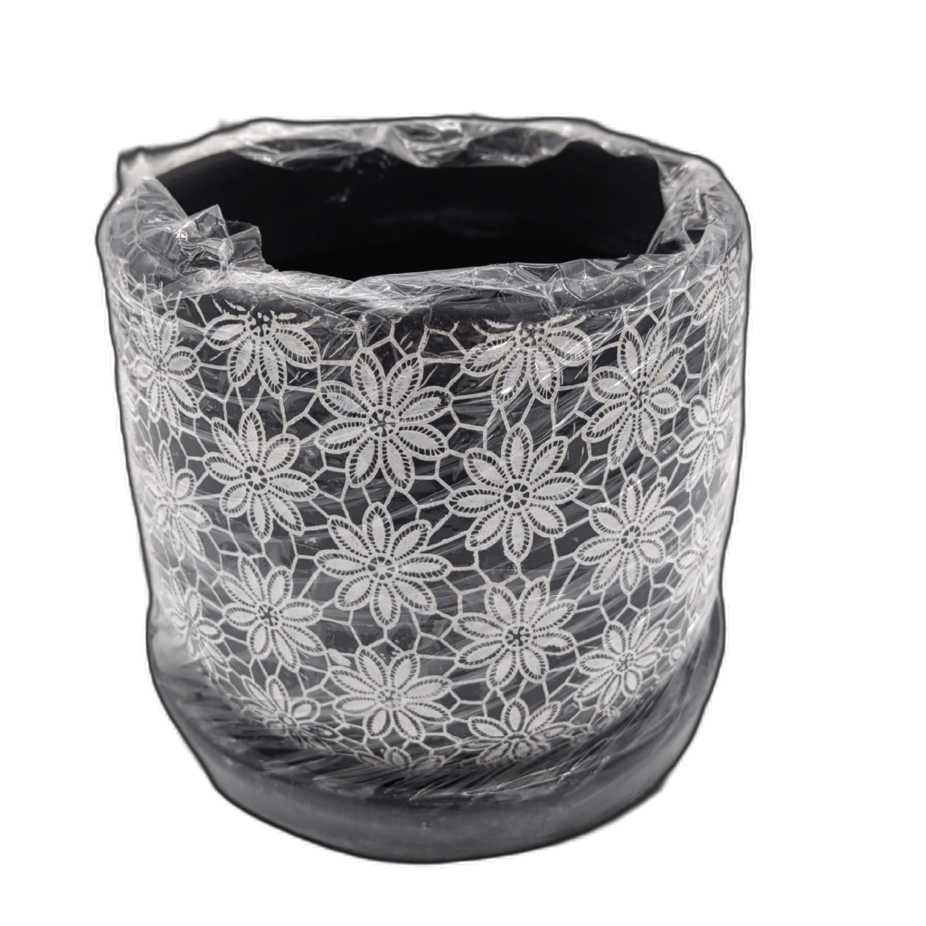 Planter w/Attatched Saucer Black 5.5" x 4.5"