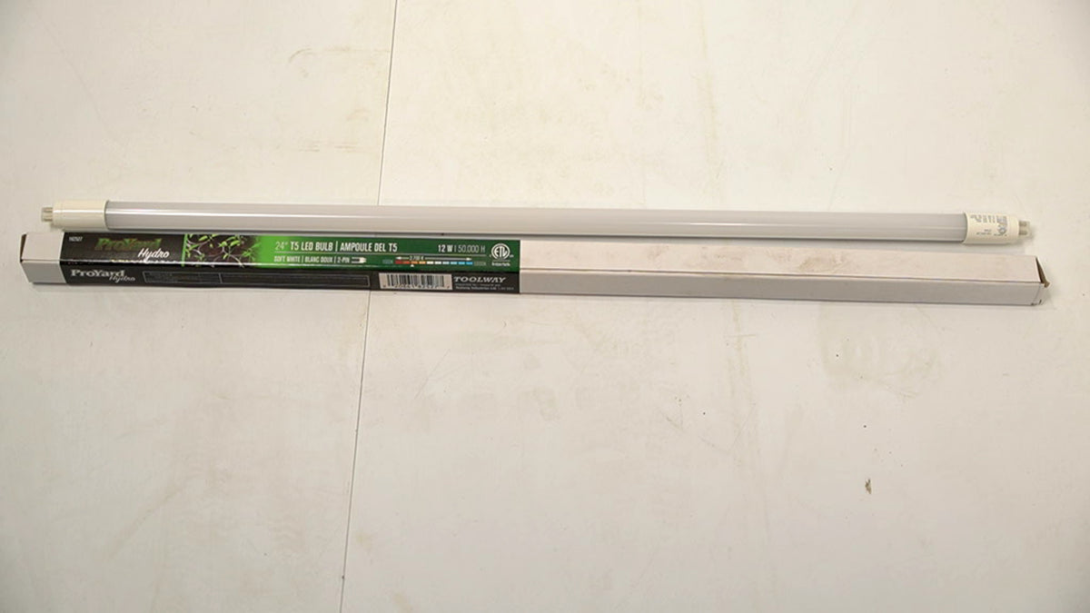 LED T5 Bulb 24" 12W Soft White 2700k ProYard