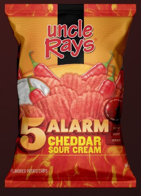 Uncle Ray's Chips 5 Alarm Chedder & Sour Cream 130g.