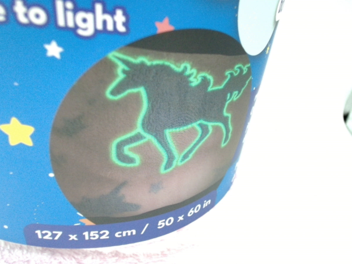 Blanket 127 cm x 152 cm Glow in the Dark - Additional View